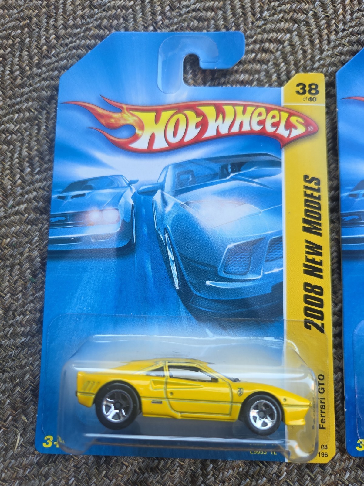 Hot Wheels-FERRARI GTO-LOT OF 2-#38-Red & Yellow-2008 New Models