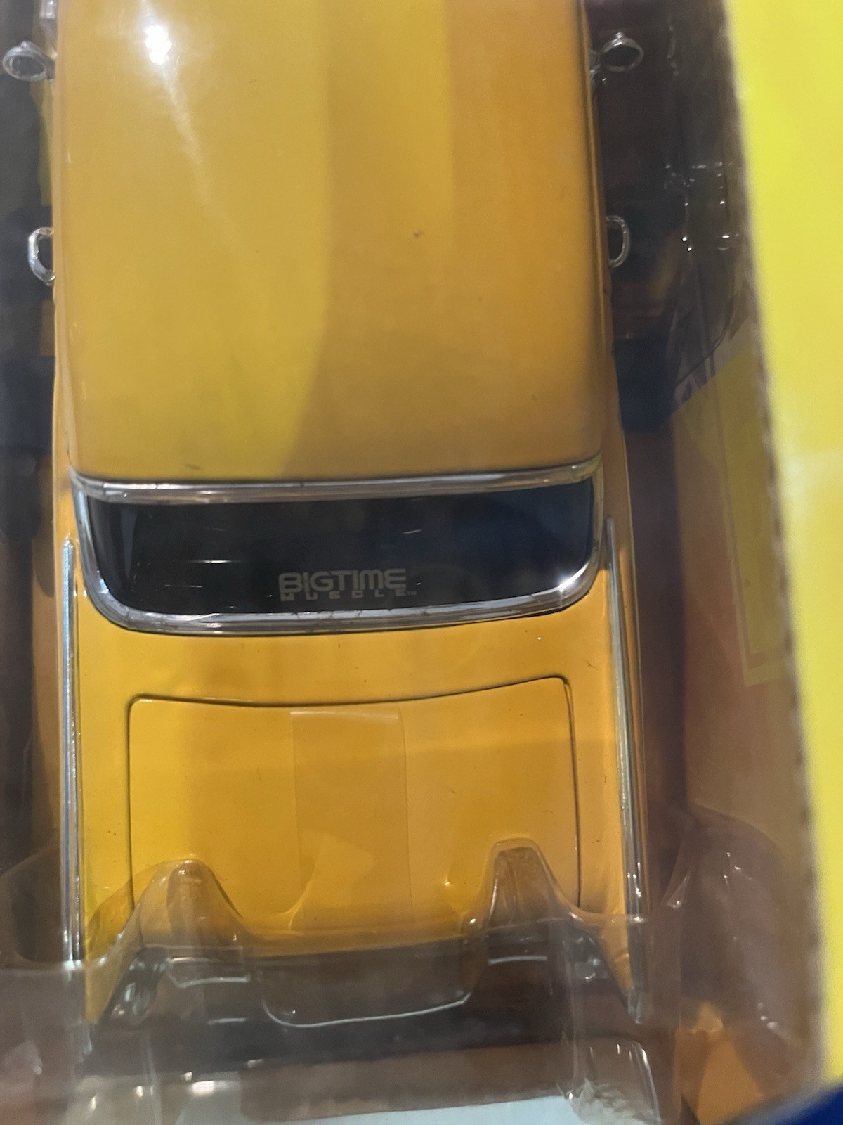 1:24 Jada 1957 Chevy Belair Yellow With Blower New In Box