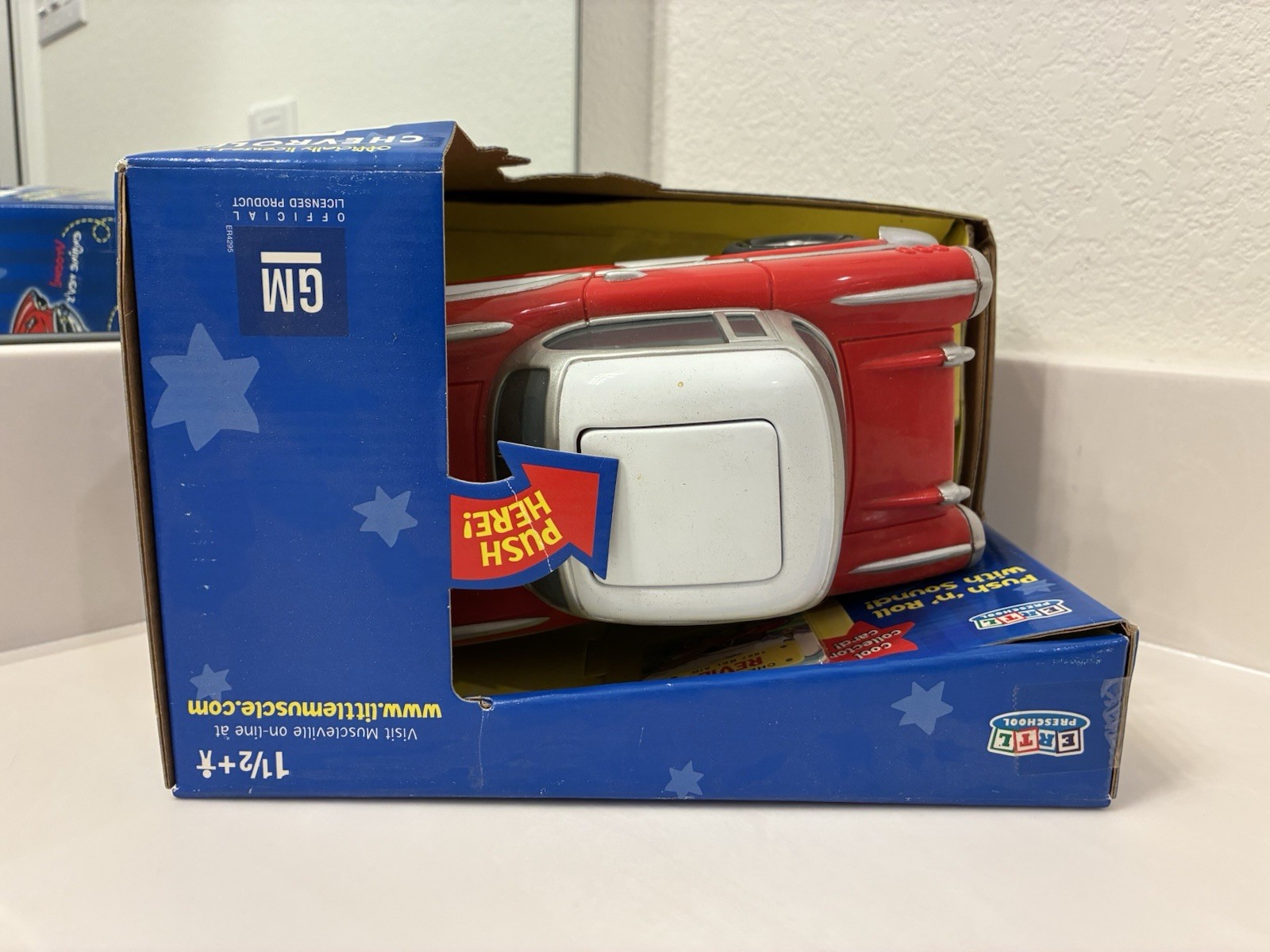 Ertl Preschool Little Muscle Push ‘N Roll Revie & Kevin Red 1957 Chevy Bel Air