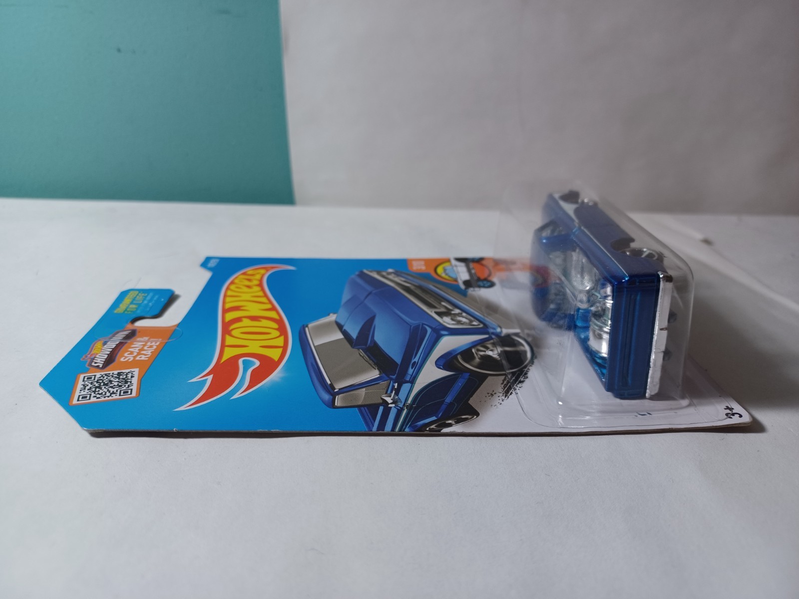 HOT WHEELS HW HOT TRUCKS ’67 CHEVY C10 (Unopened Pair) 2015/2016 Purple and Blue
