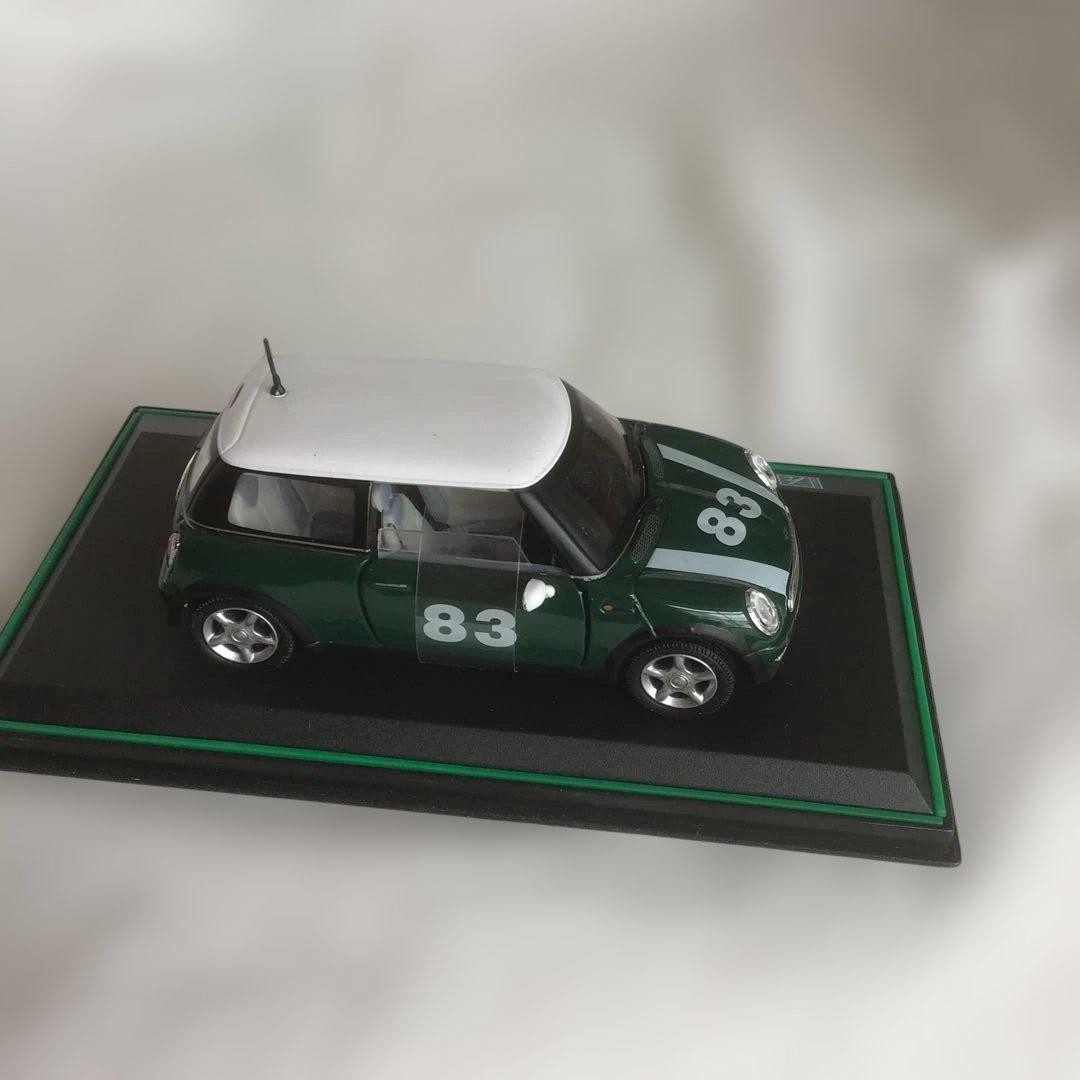 Mini Cooper 1/43 Scale Model Green White 83 Display Collectible Used