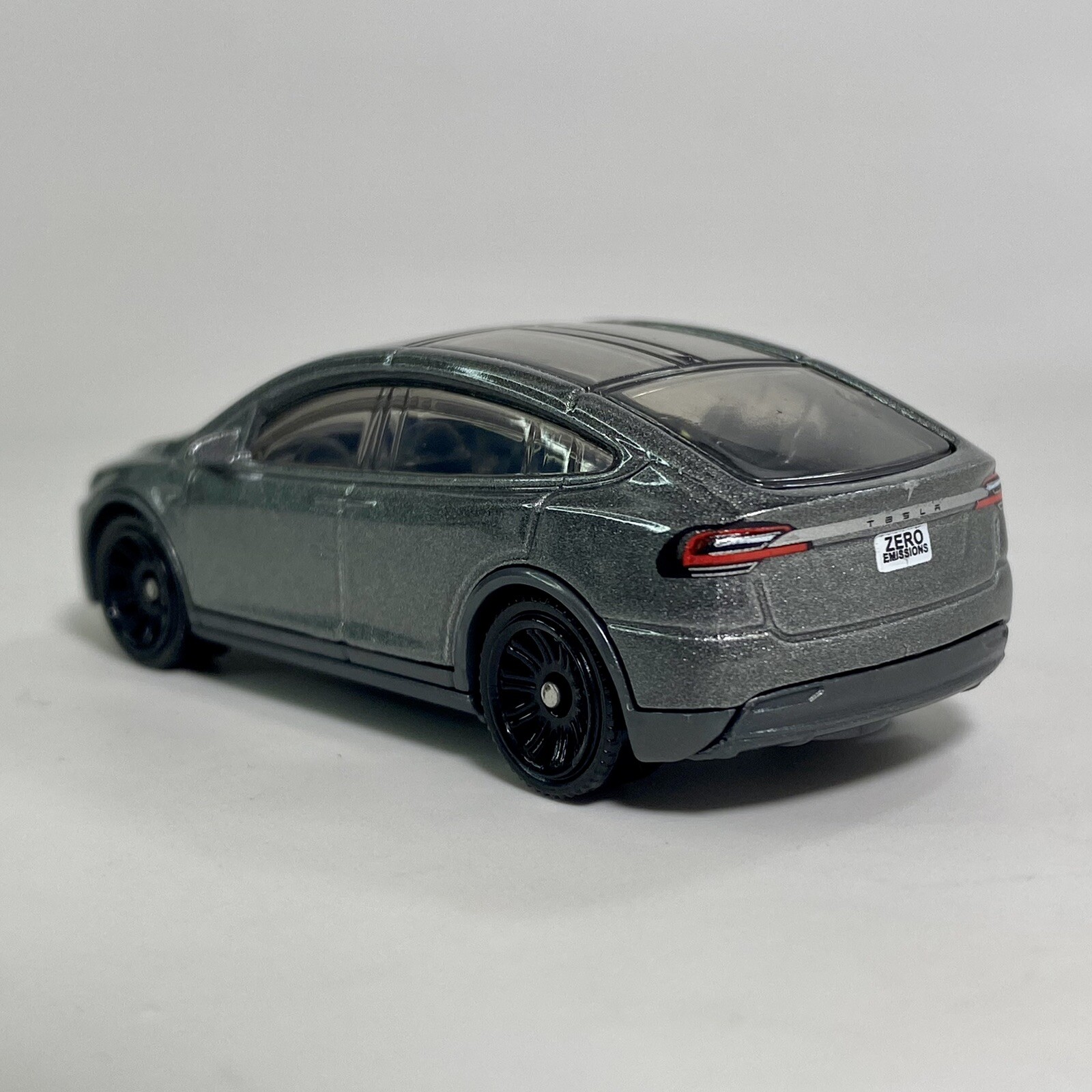 Tesla Model X Gray 1:64 Scale Diecast Diorama Model Car #90