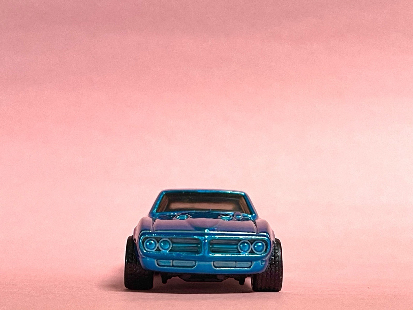 Hot Wheels New 2026 Super Treasure Hunt 67’ Firebird LOOSE