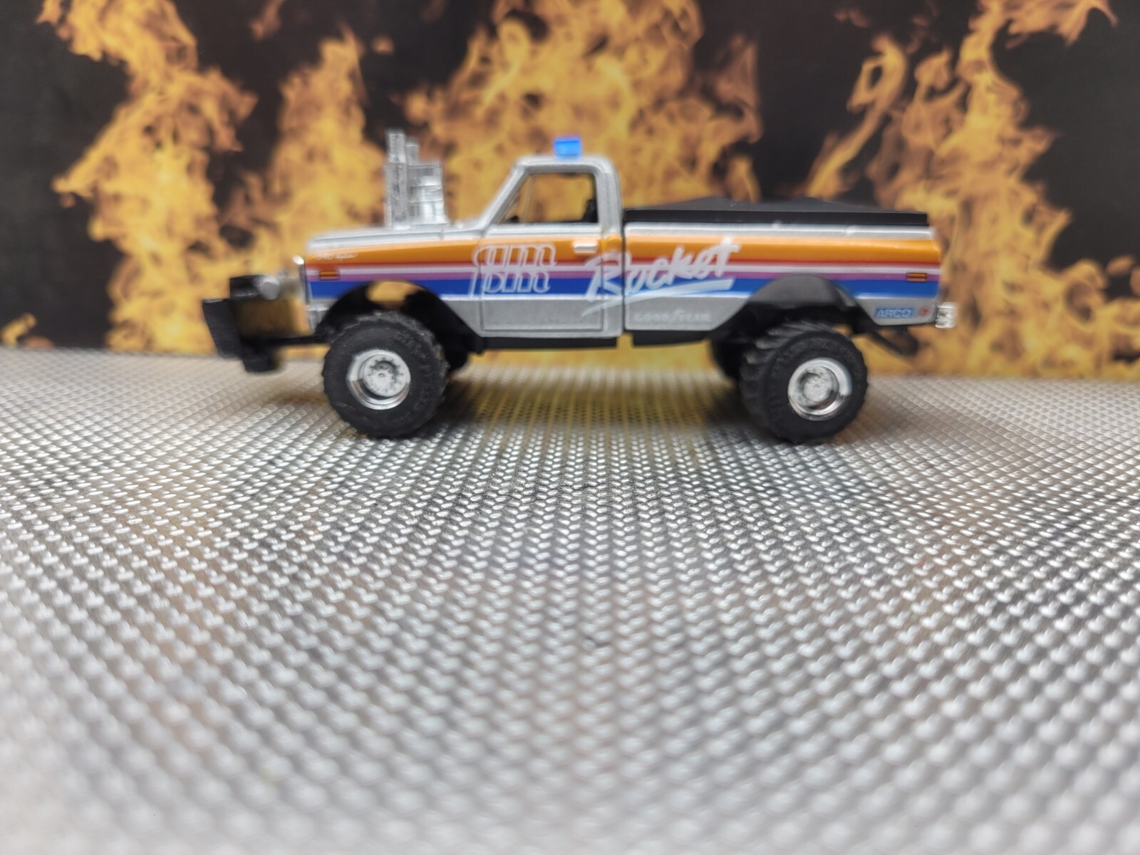 CUSTOM BUILT 1:64 C10 GreenLight 1970 HOTROD PULLING TRUCK puller CHEVEROLET USA