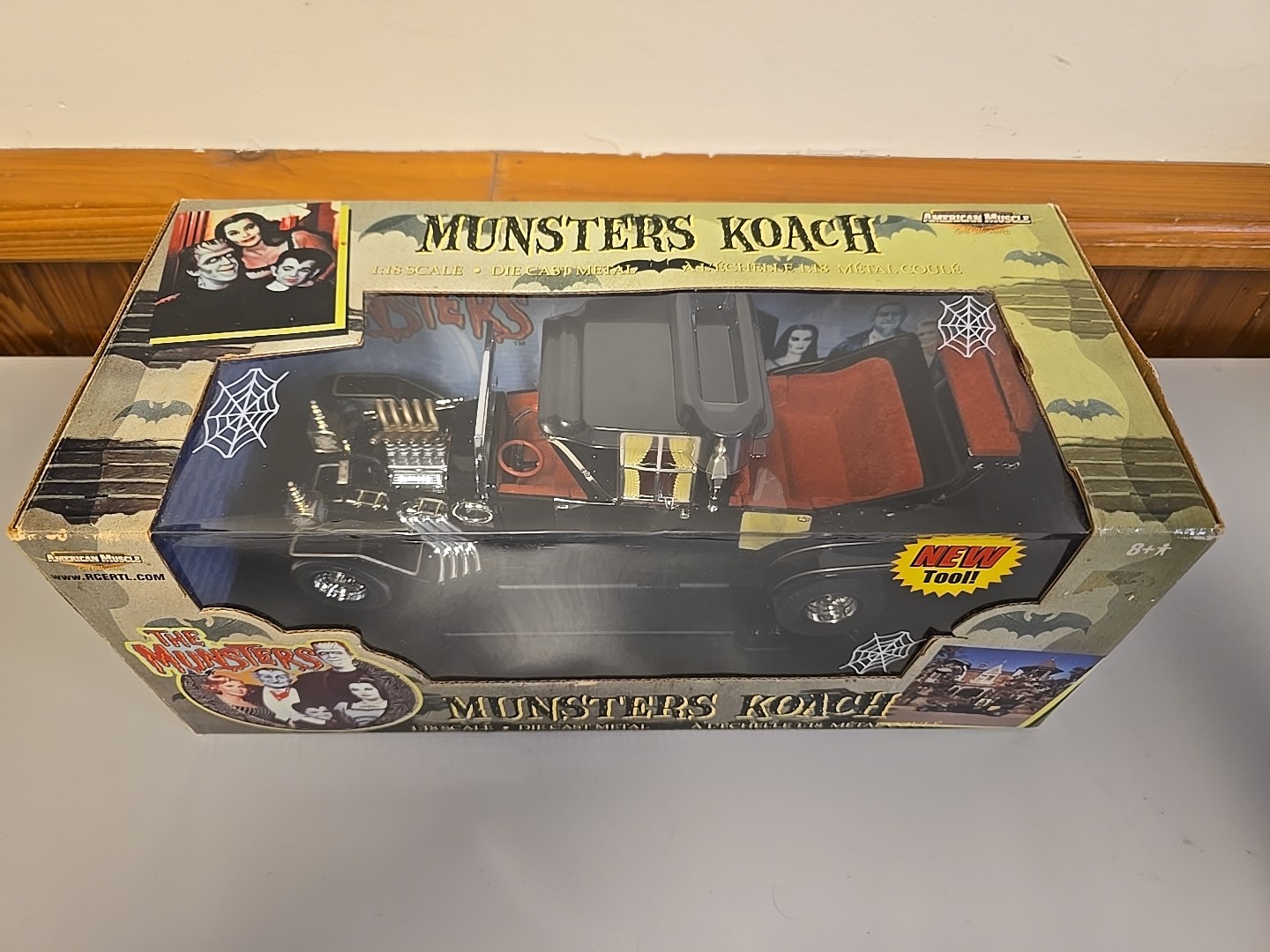American Muscle ERTL 1:18 Scale The Munsters Munsters Koach Diecast Car NIB