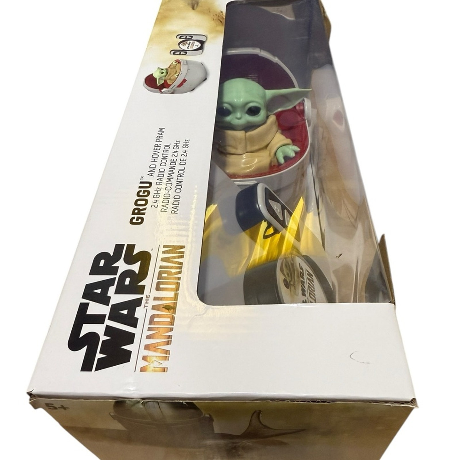Star Wars – The Mandalorian 9″ Radio Controlled Grogu & Hover Pram