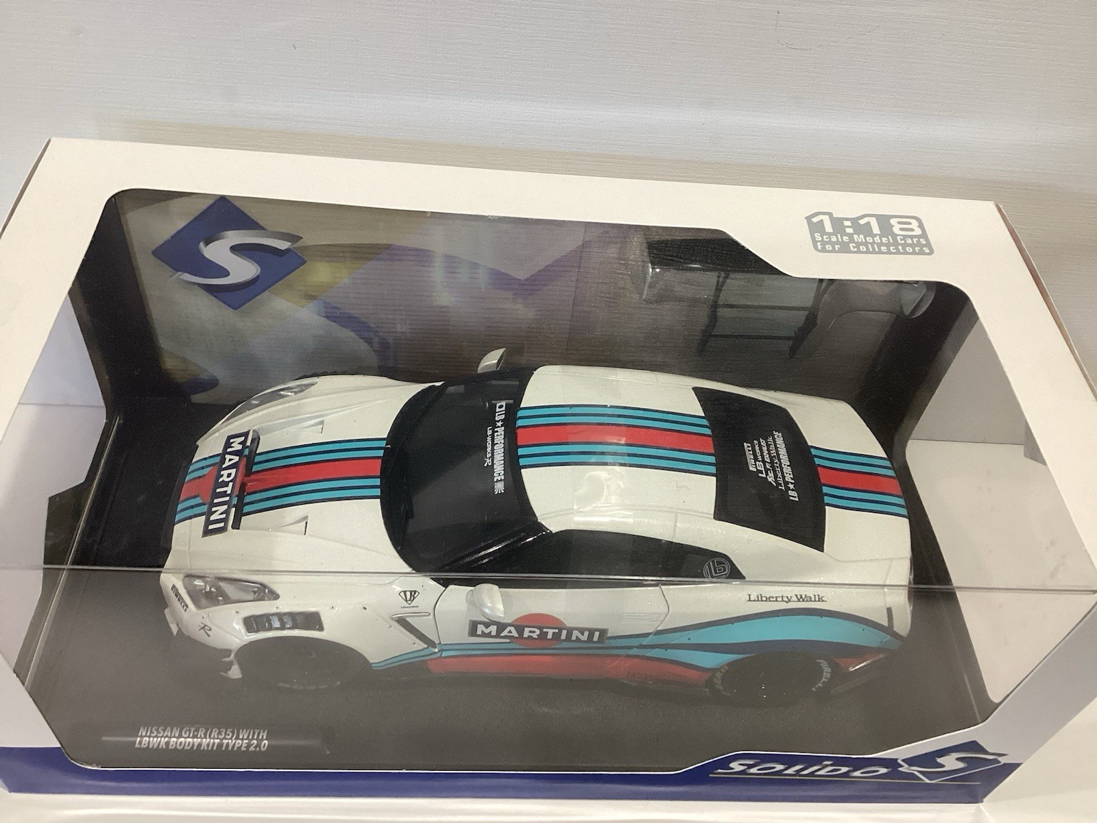 1/18 Solido Nissan GT-R (R35) W Liberty Walk BodyKit 2.0 2024