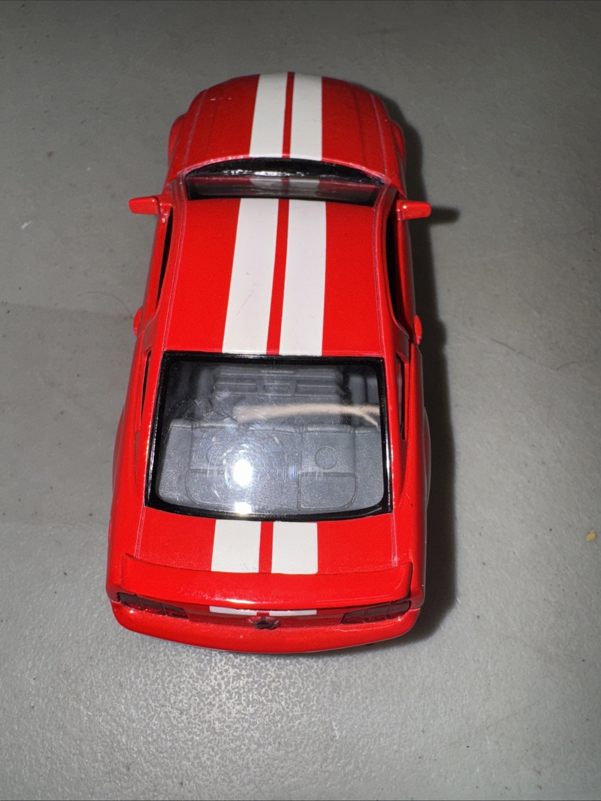 2006 Kinsmart Kintoy 1:32 Die Cast Ford Mustang Pull Back Action Toy Car Red
