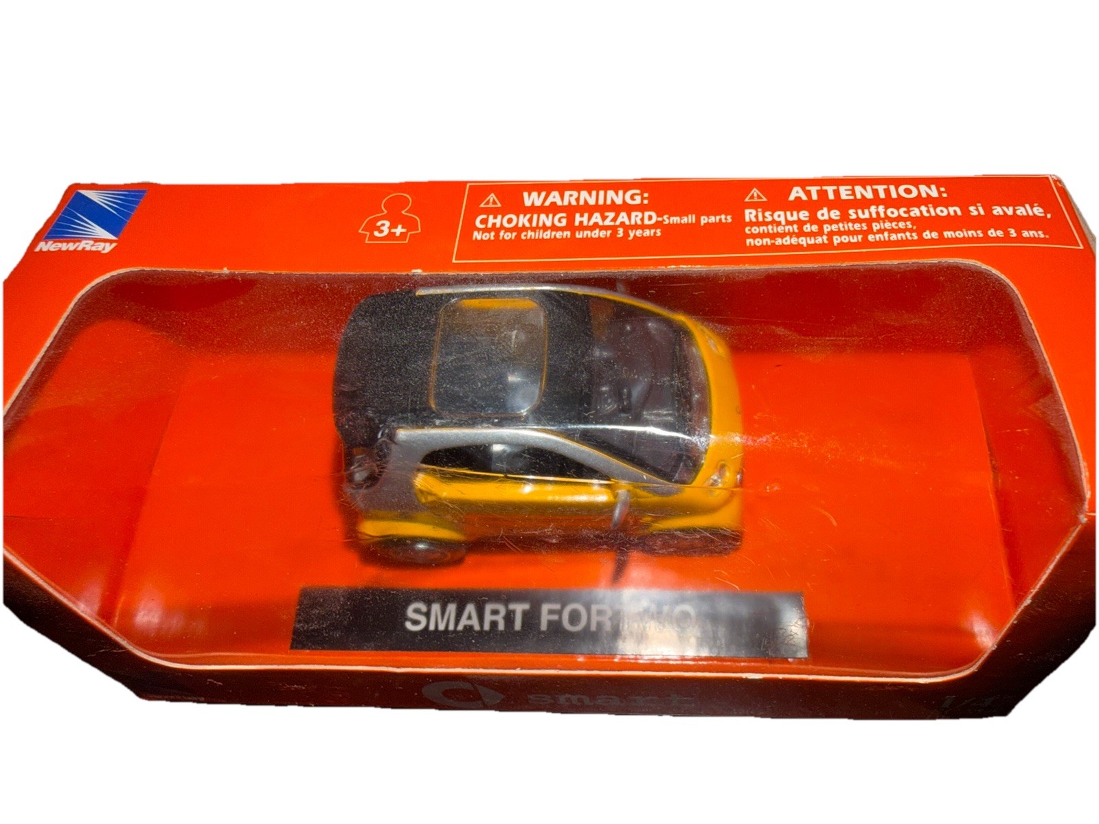 SMART FORTWO FOR TWO Scale 1/43 Metal Car Yellow NEW-RAY Toy Brand New
