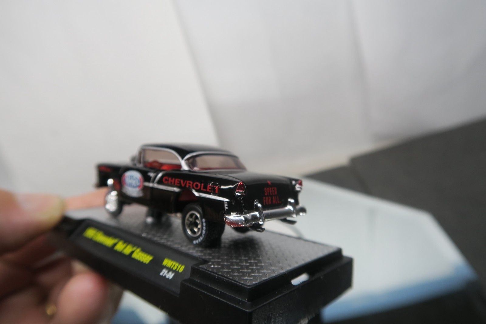 M2 MACHINES 1/64 1955 NHRA CHEVROLET BEL AIR GASSER WMTS16 IN DISPLAY CASE!
