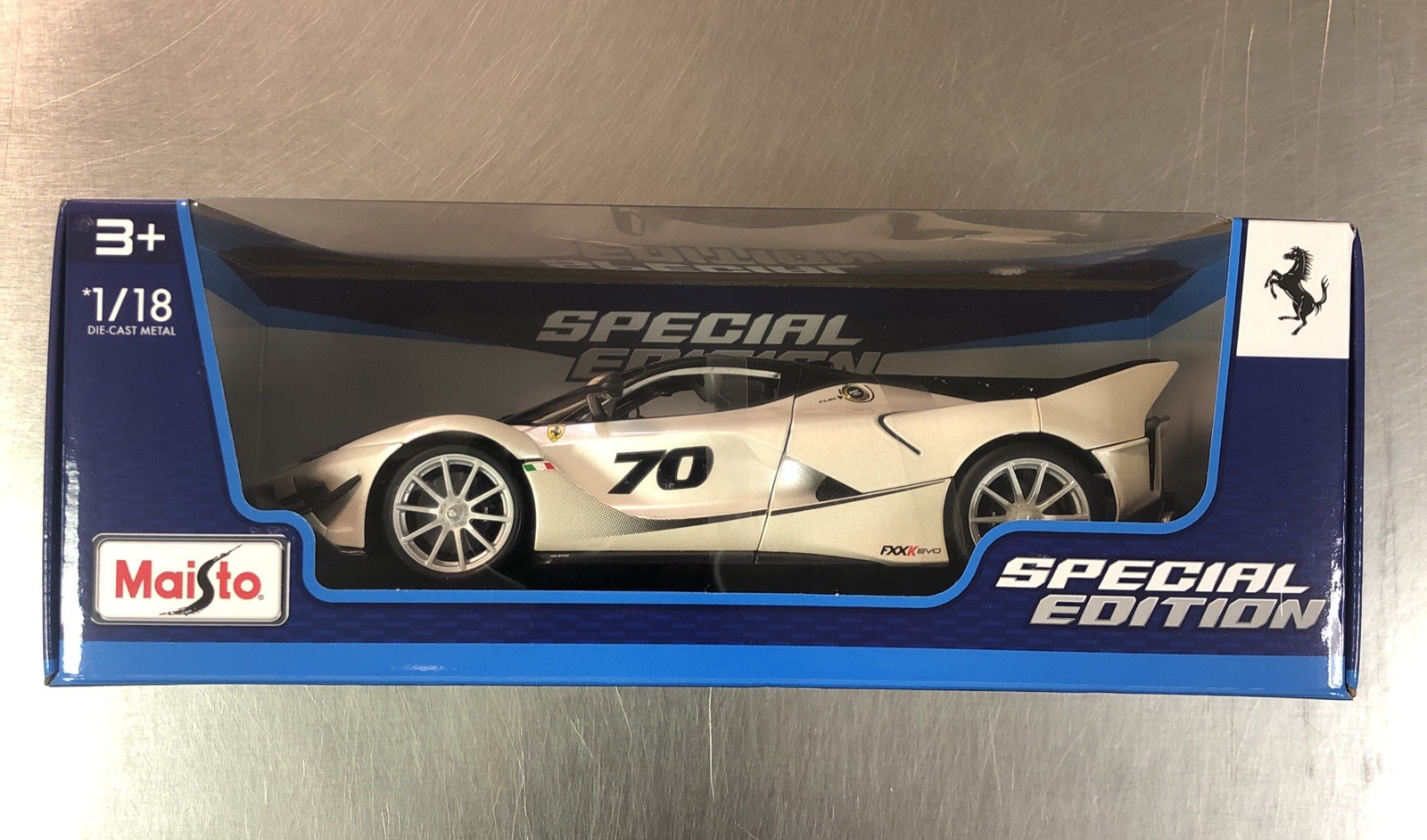 2026 MAISTO FERRARI FXX-K Evo EXCLUSIVE STYLE SPECIAL EDITION 1/18 SCALE