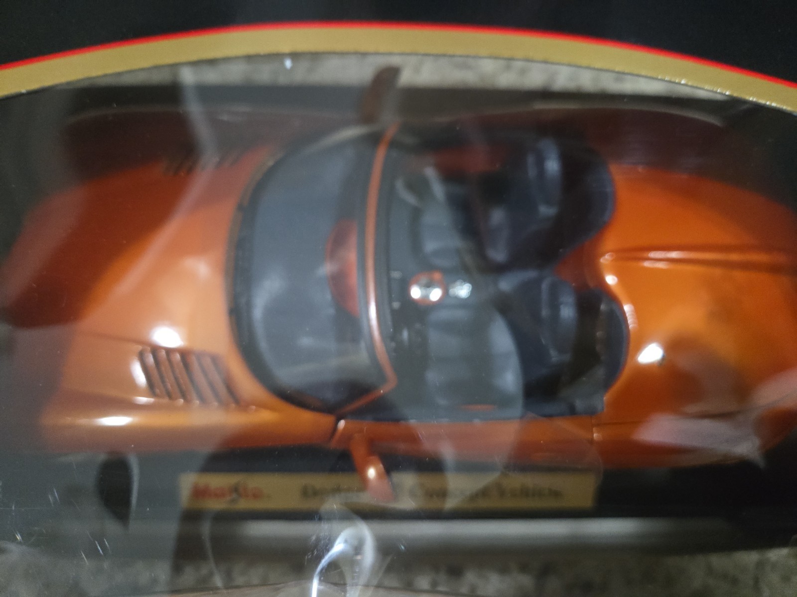Vint. Maisto Special Edition 1:18 Diecast – Dodge Concept Vehicle Copper Orange
