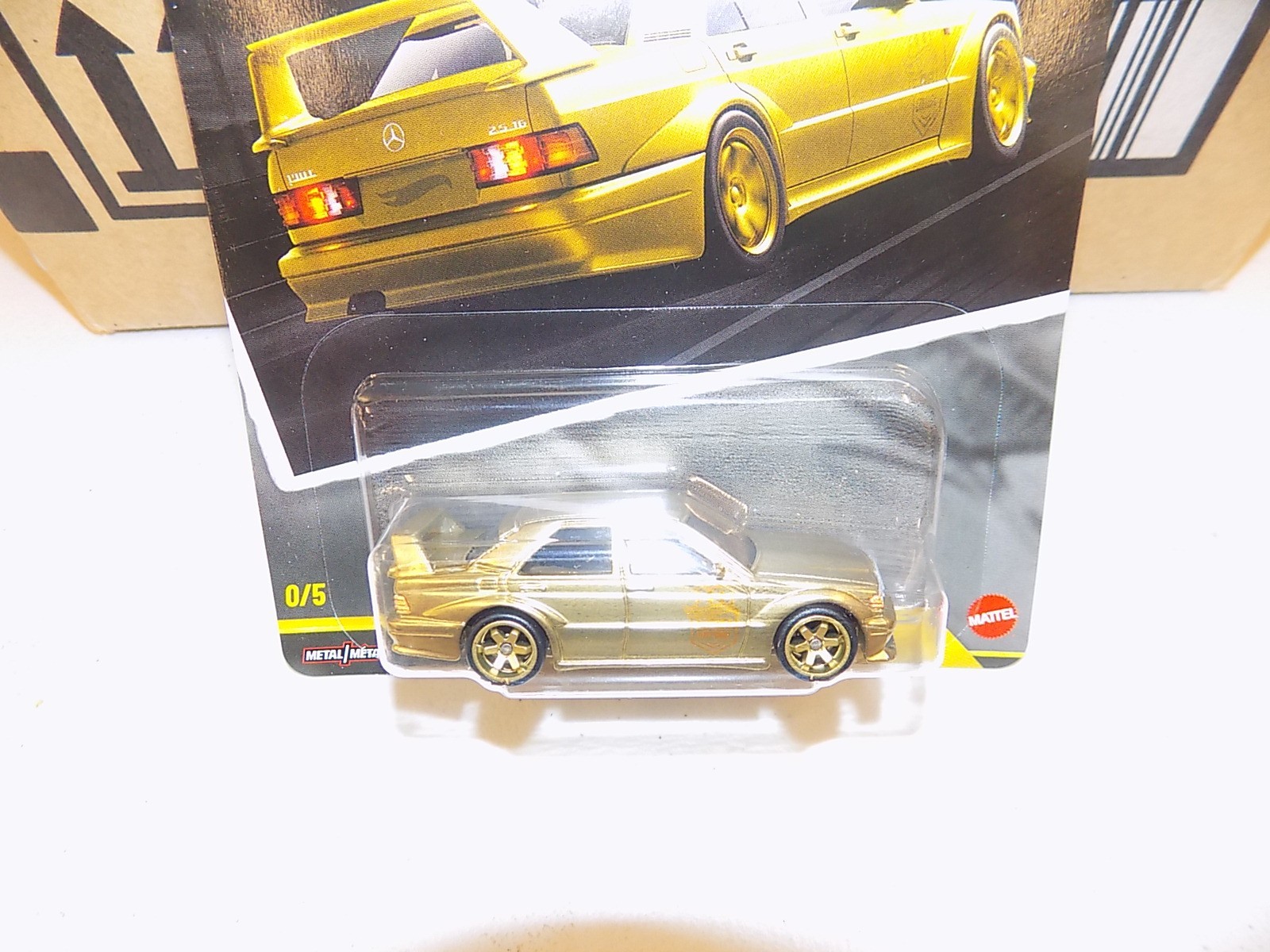 Hot Wheels Premium Modern Classics Chase Mercedes-Benz 190 E 2.5-16 EVO II – 0/5