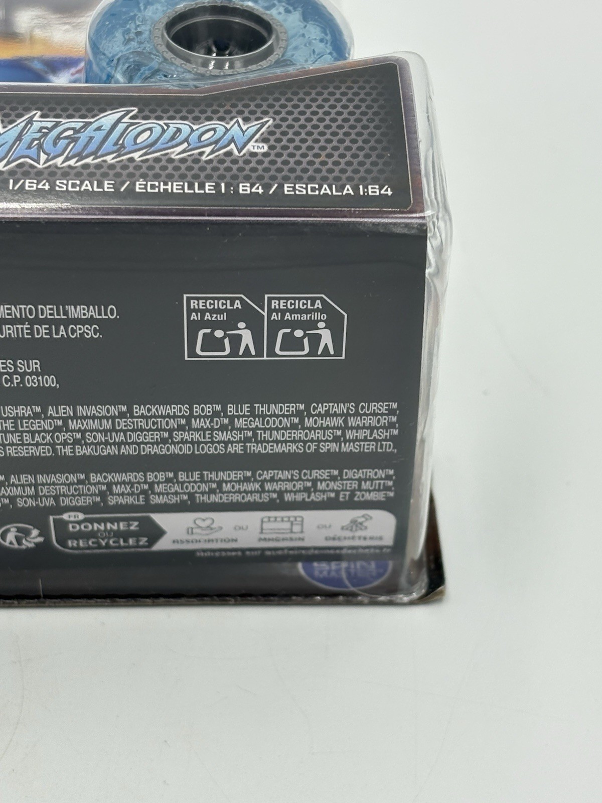 New Design Monster Jam Megalodon with clear blue tires 1:64 Scale