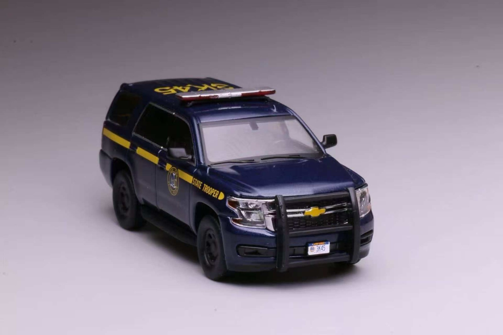 596 1: 64 Chevrolet Tahoe NYSP/CHP State Police car Diecast Collect Car