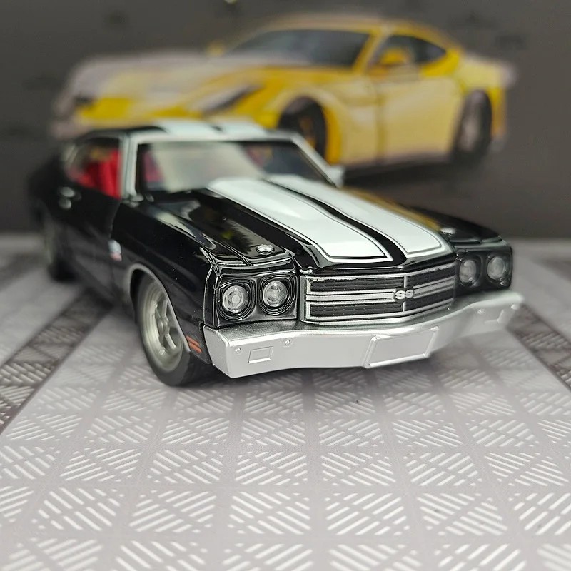 1:24 Chevrolet Chevelle SS 454 1970 Diecast Muscle Sport Car Model Kids Toy Gift