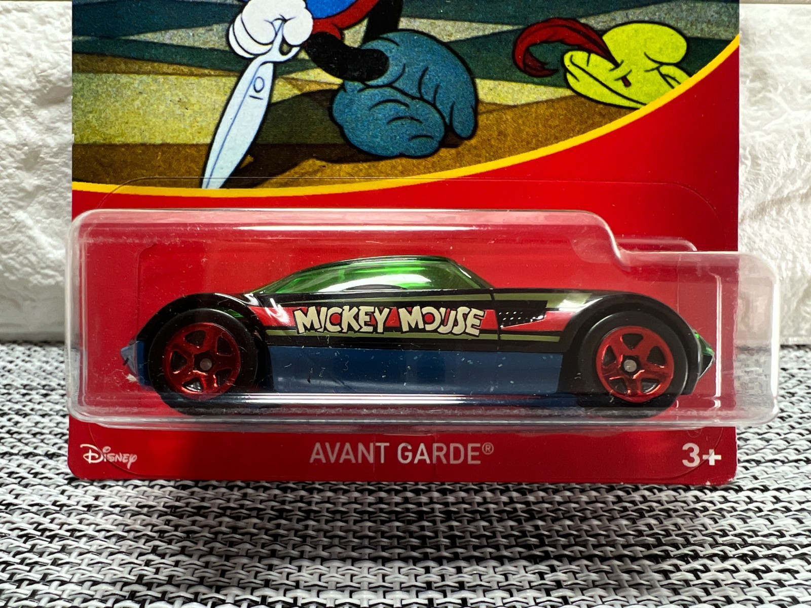 Hot Wheels Disney Brave Little Tailor 4/8 Avant Garde Black/Blue