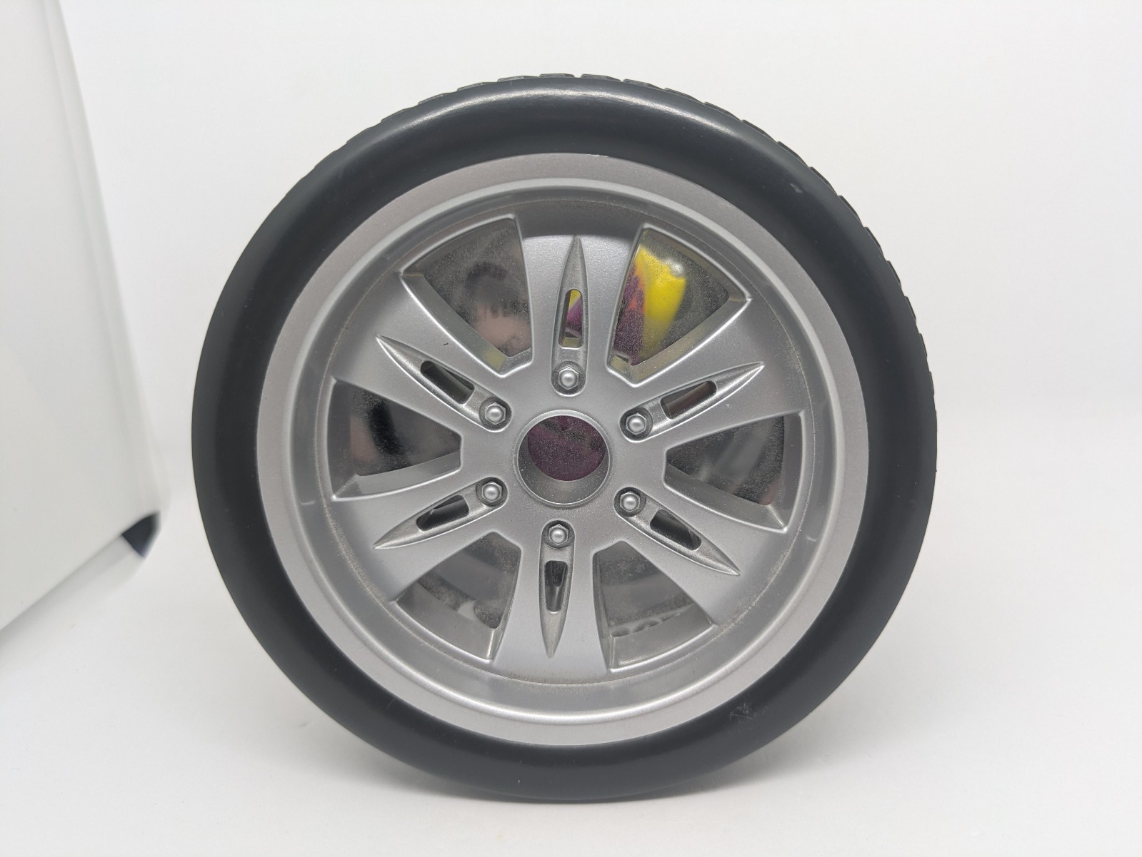 Hot Wheels 2005 Street Rods #2 of 4 – 40 Willys Oil Can Purple Yellow NEW