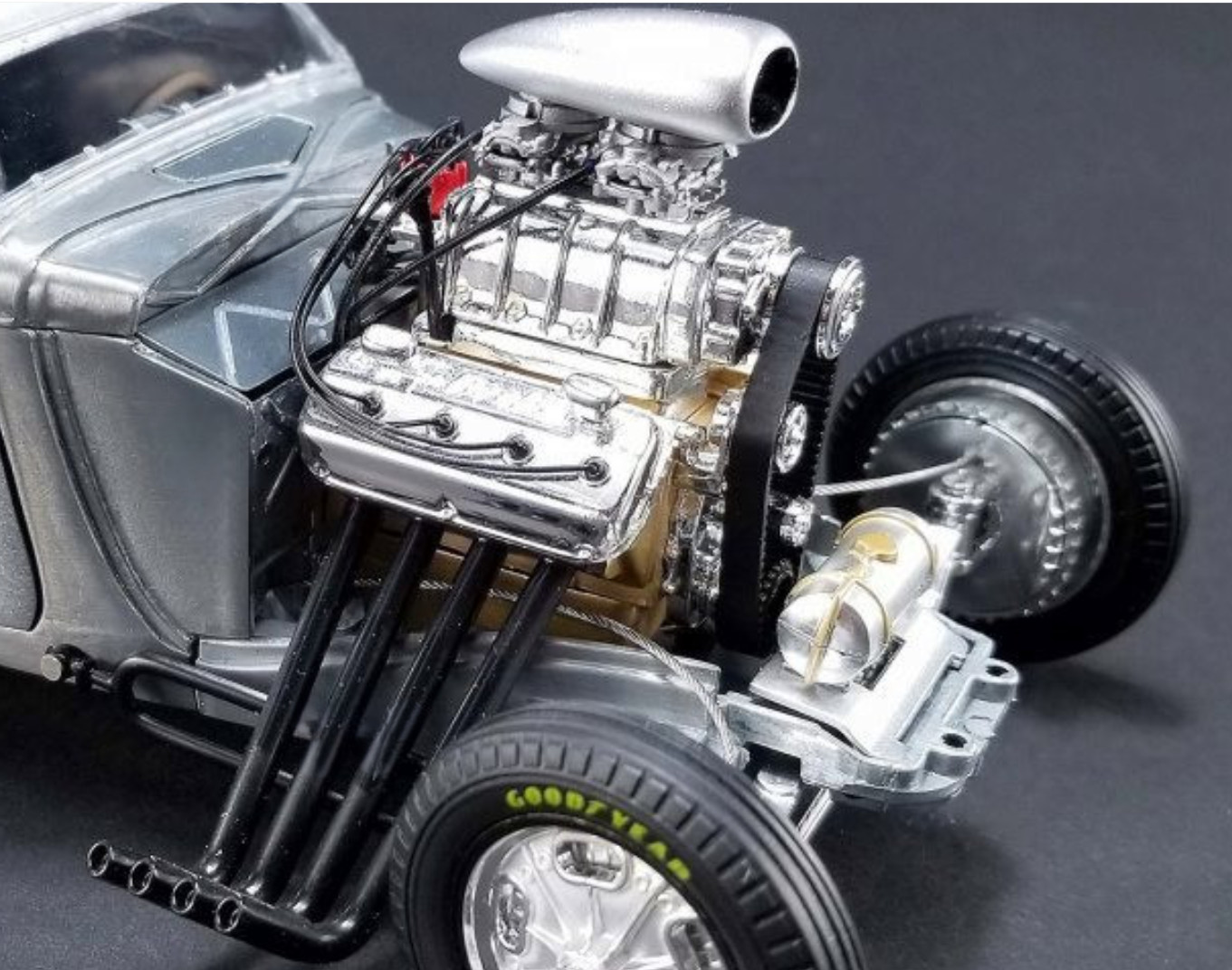 Dragster Race Car w/55Chevy57 Corvette Engine Hot Rat Rod24Drag1:18Built Model12