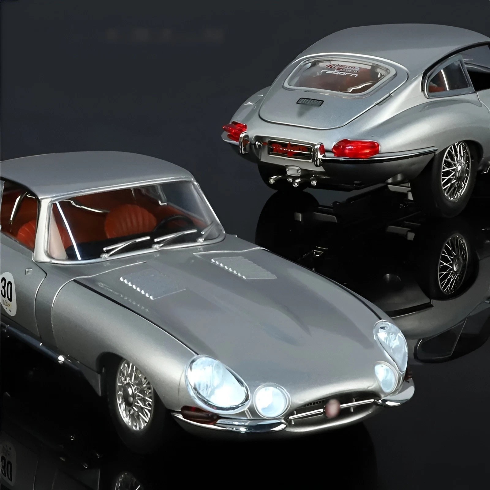 1:24 Jaguar E-Type Vintage Diecast Car – 1961 Classic Model w/ Light Toy Gift