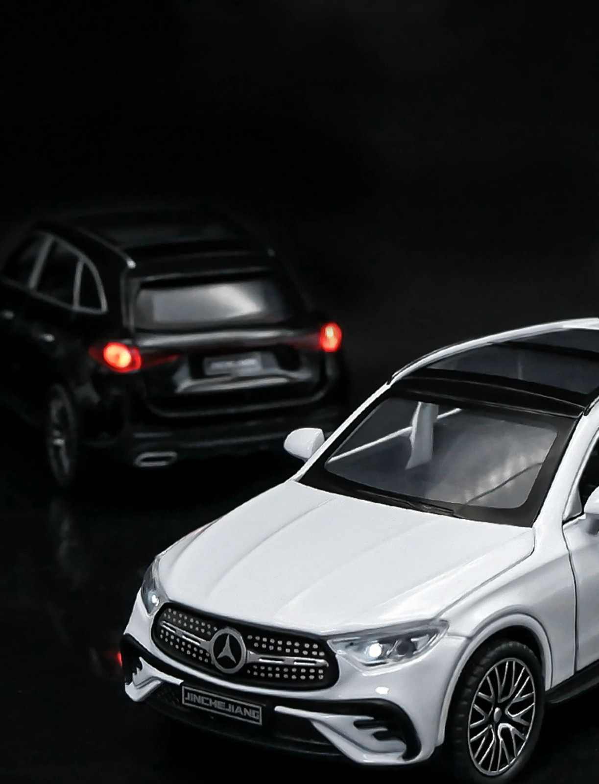 1:32 Mercedes-Benz GLC400 SUV Alloy Diecast Car Model Sound Light Kid’s Toy gift