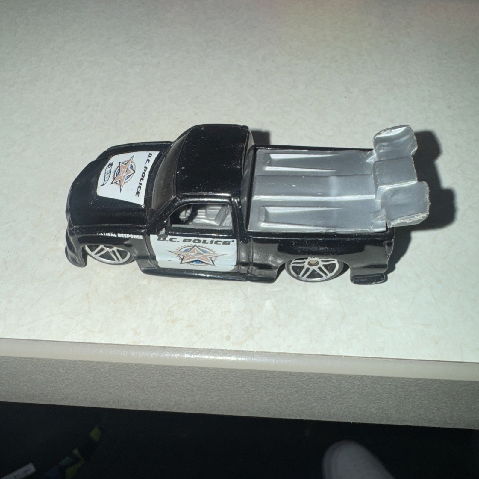 2002 Hot Wheels Deluxe Auto Chase Super Tuned D.C. Police$