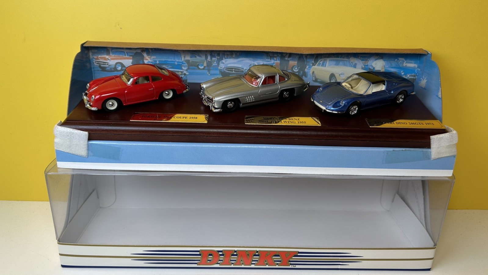 MATCHBOX DINKY DY-902 CLASSIC BRITISH SPORTS CARS PORSCHE/ MERC/ FERRARI NEW MIB