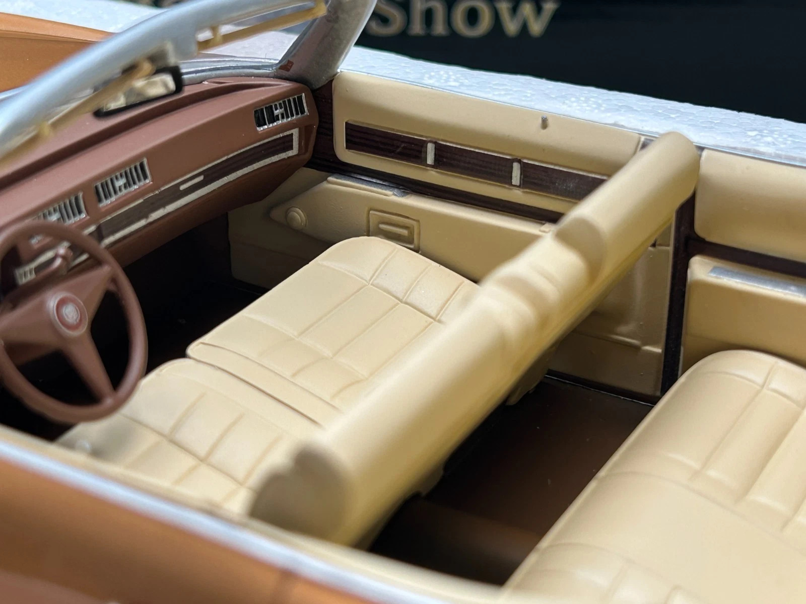 Bos 1/18 1976 Cadillac Eldorado Convertible Bronze Metallic Resin Car Model New
