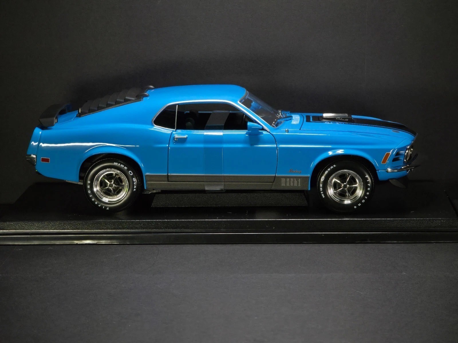 1970 Ford Mustang Mach 1 Blue 1:18 Maisto Exclusive Style Special Edition