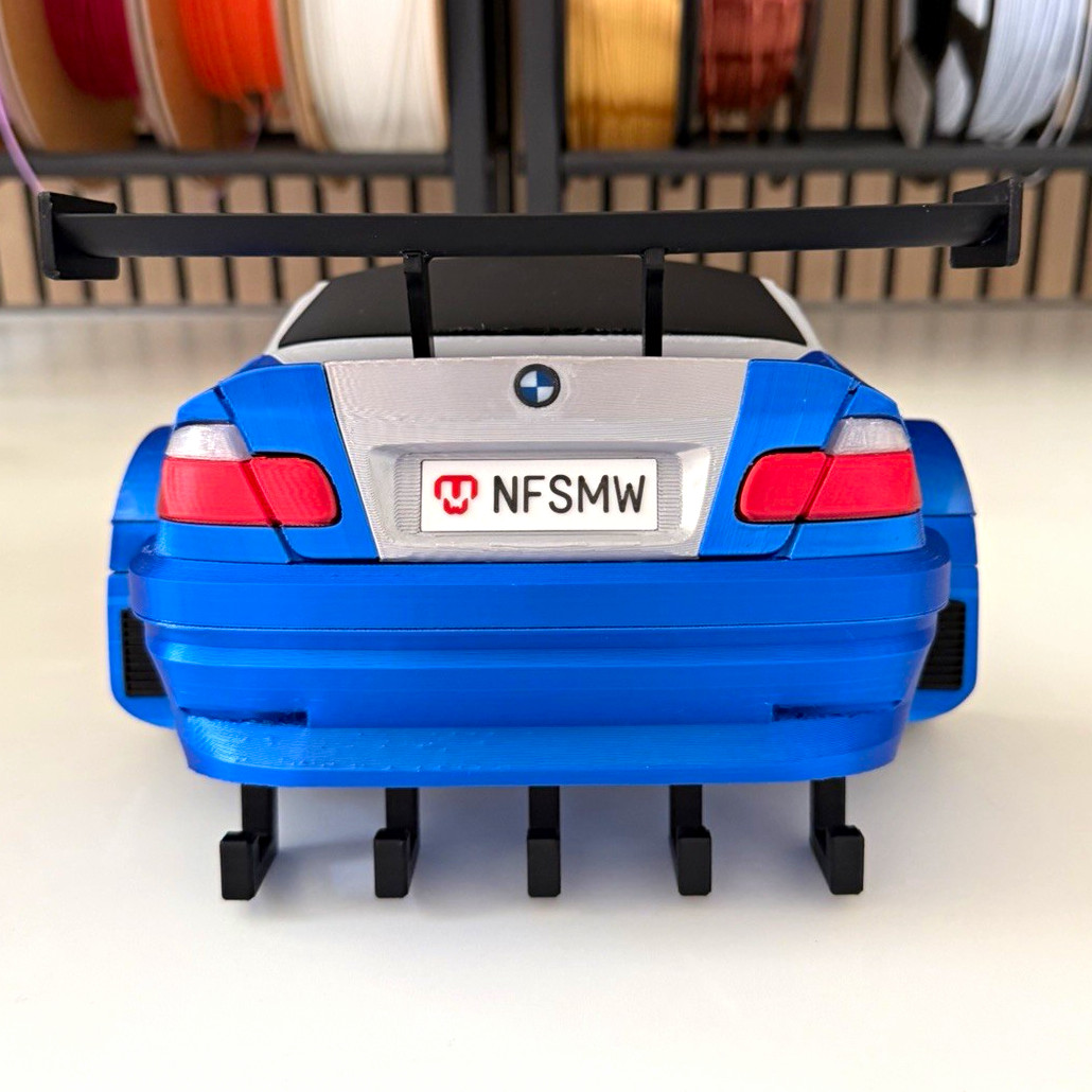 BMW M3 GTR 2003 Need for Speed Most Wanted Model Car Blue Silver Keychain Holder