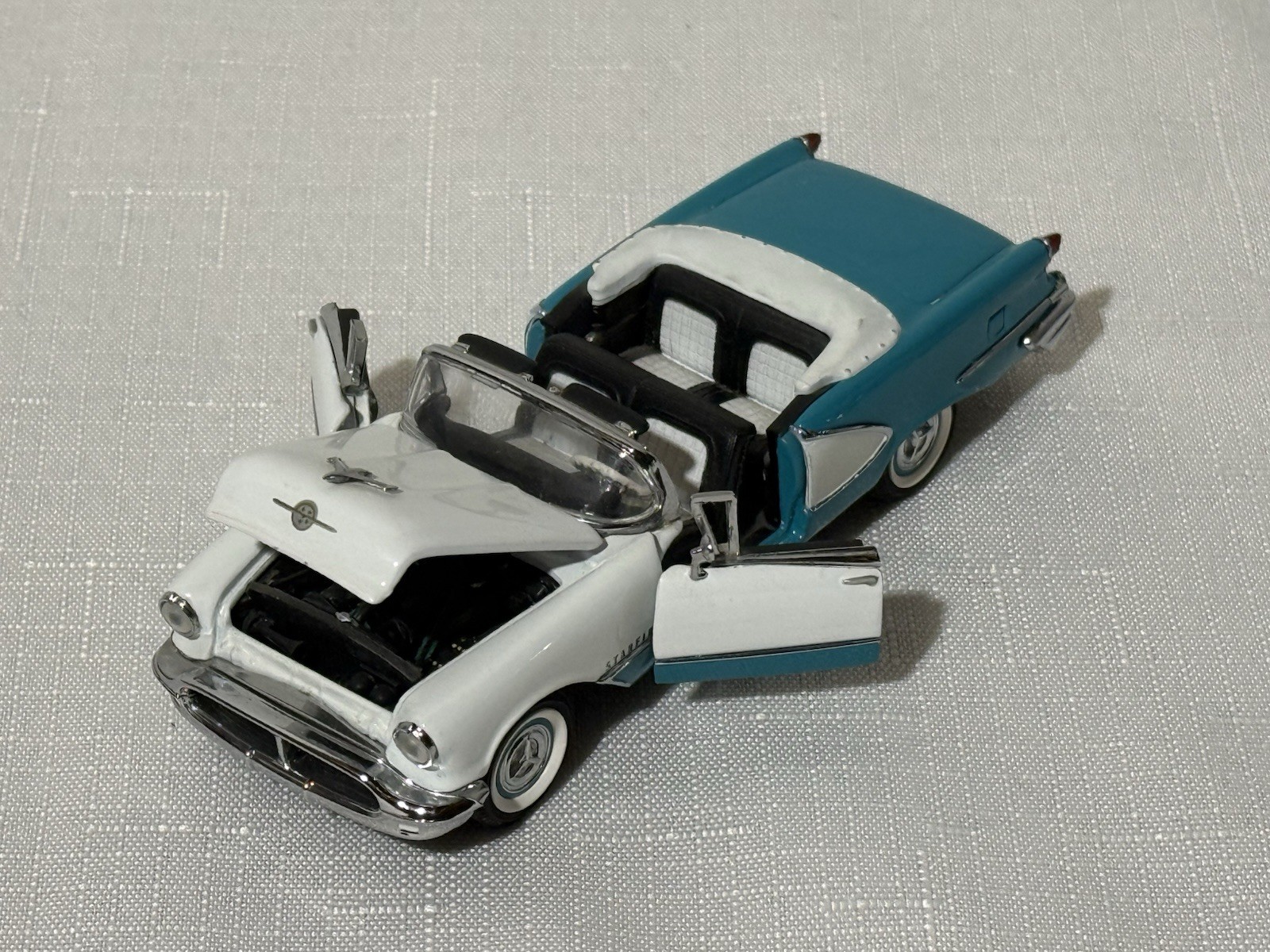 Lot of 8 Mixed 1/43 Convertible’s GTO Olds Cobra Impala Ford Cadillac Married