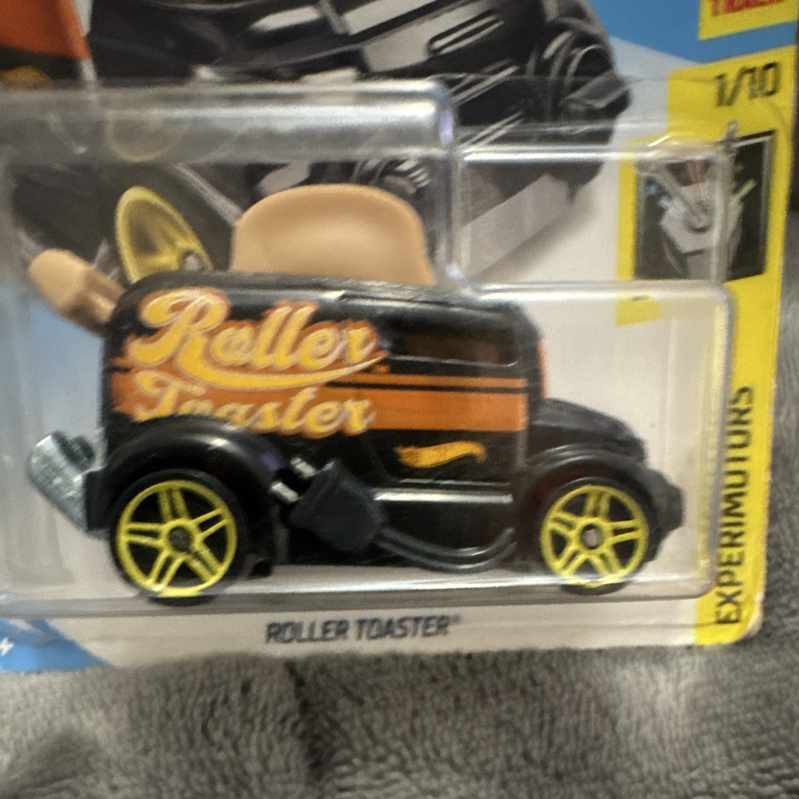 Hot Wheels Experimotors Roller Toaster 2017 Black Diecast Car 1:64