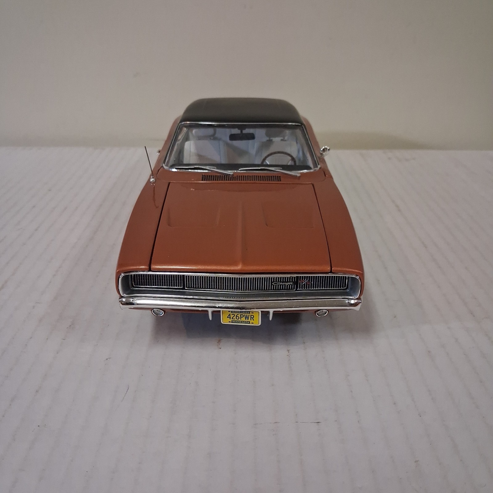AUTO WORLD 1/18 Diecast BRONZE 1968 DODGE CHARGER R/T SPECIAL 1 OF 1002 Copper