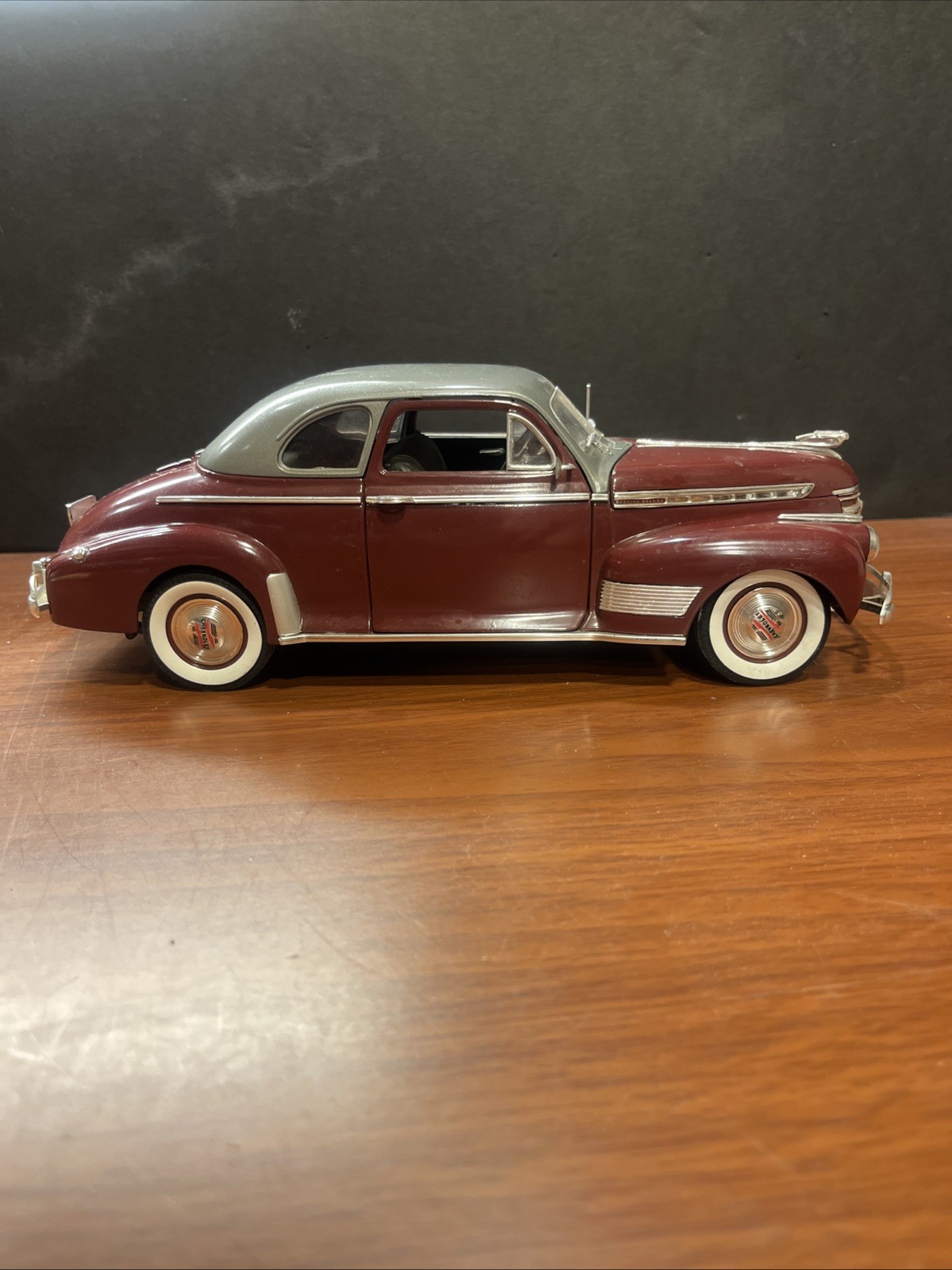 Used 1941 Chevrolet Deluxe Coupe 1/18
