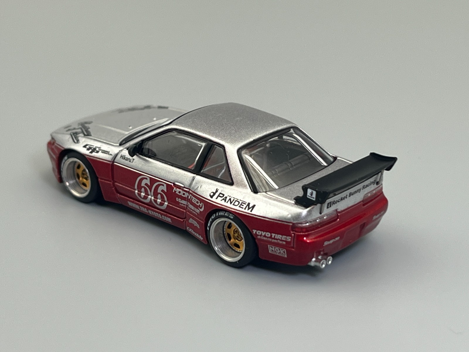 Nissan 240SX S13 Coupe Pandem Silvia Widebody Poprace 1/64 scale openable hood