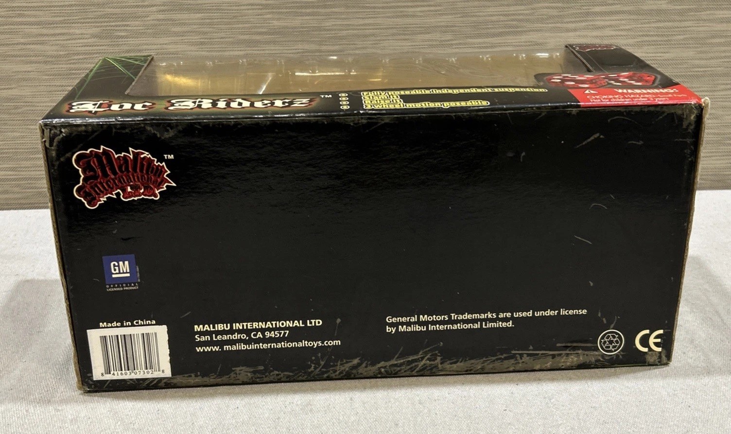 1:18 Malibu International Loc Riderz ’61 Chevy Impala SS Convertible Lowrider