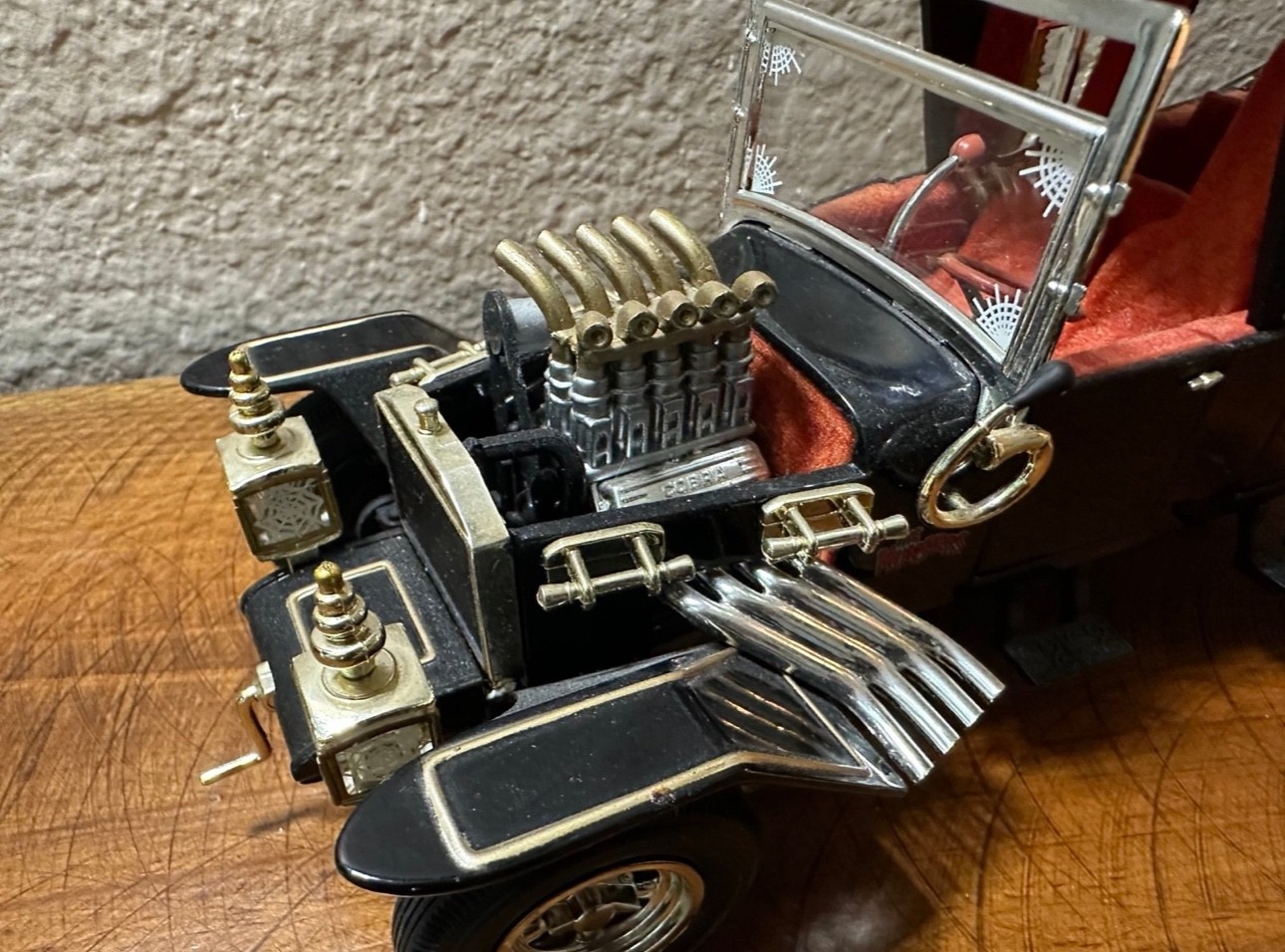 THE MUNSTERS KOACH COACH ERTL 1/18 Scale Die Cast Monster Hot Rod George Barris