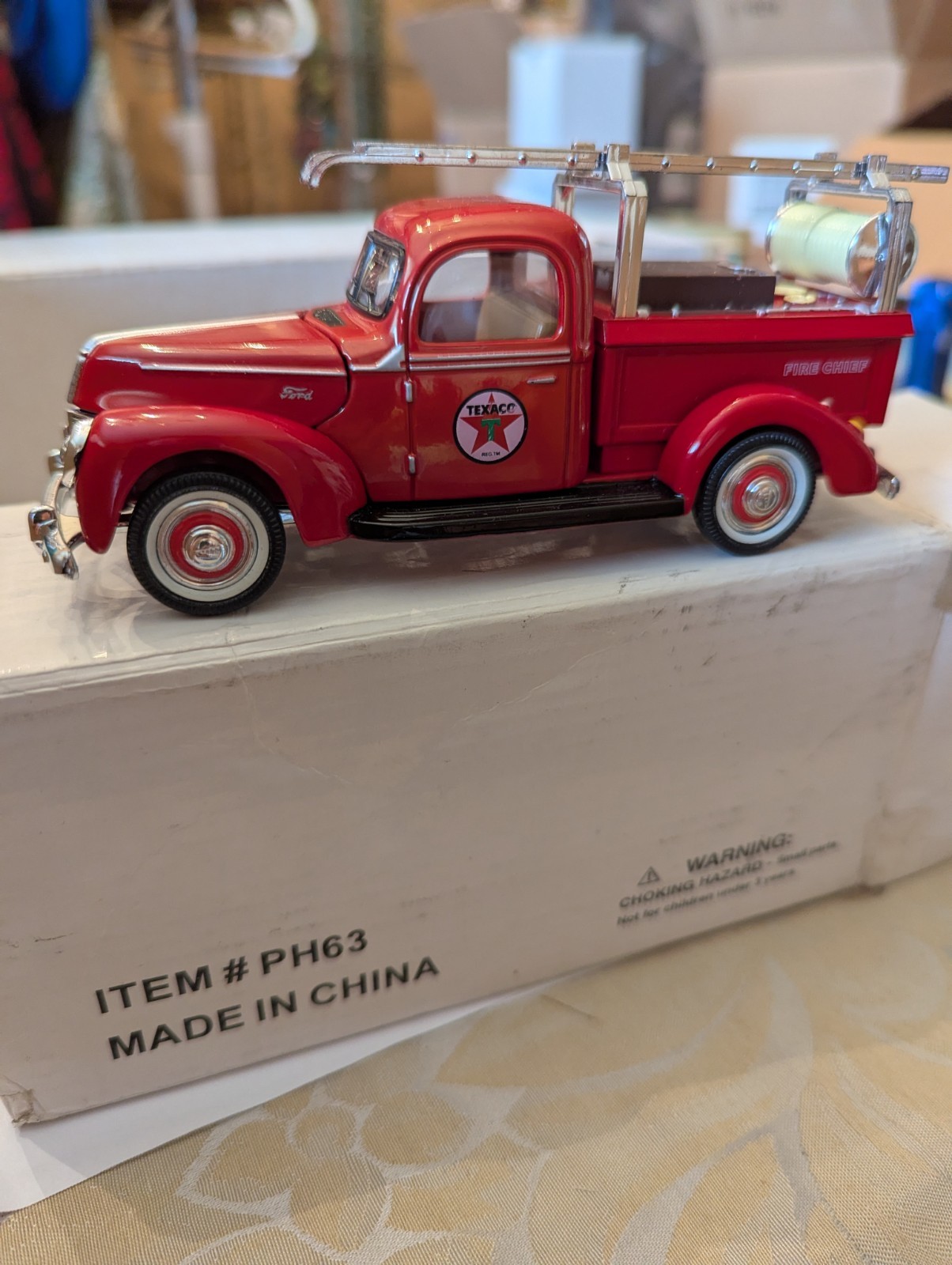 Vintage Texaco Fire Chief Ford Pickup Truck Diecast Bank Golden Wheel 1940s