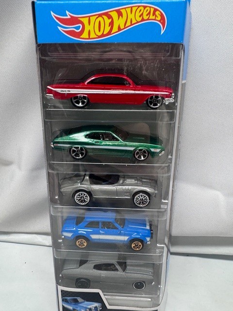 Hot Wheels Fast & Furious 5-Pack -GGH46 *New-Box Damage