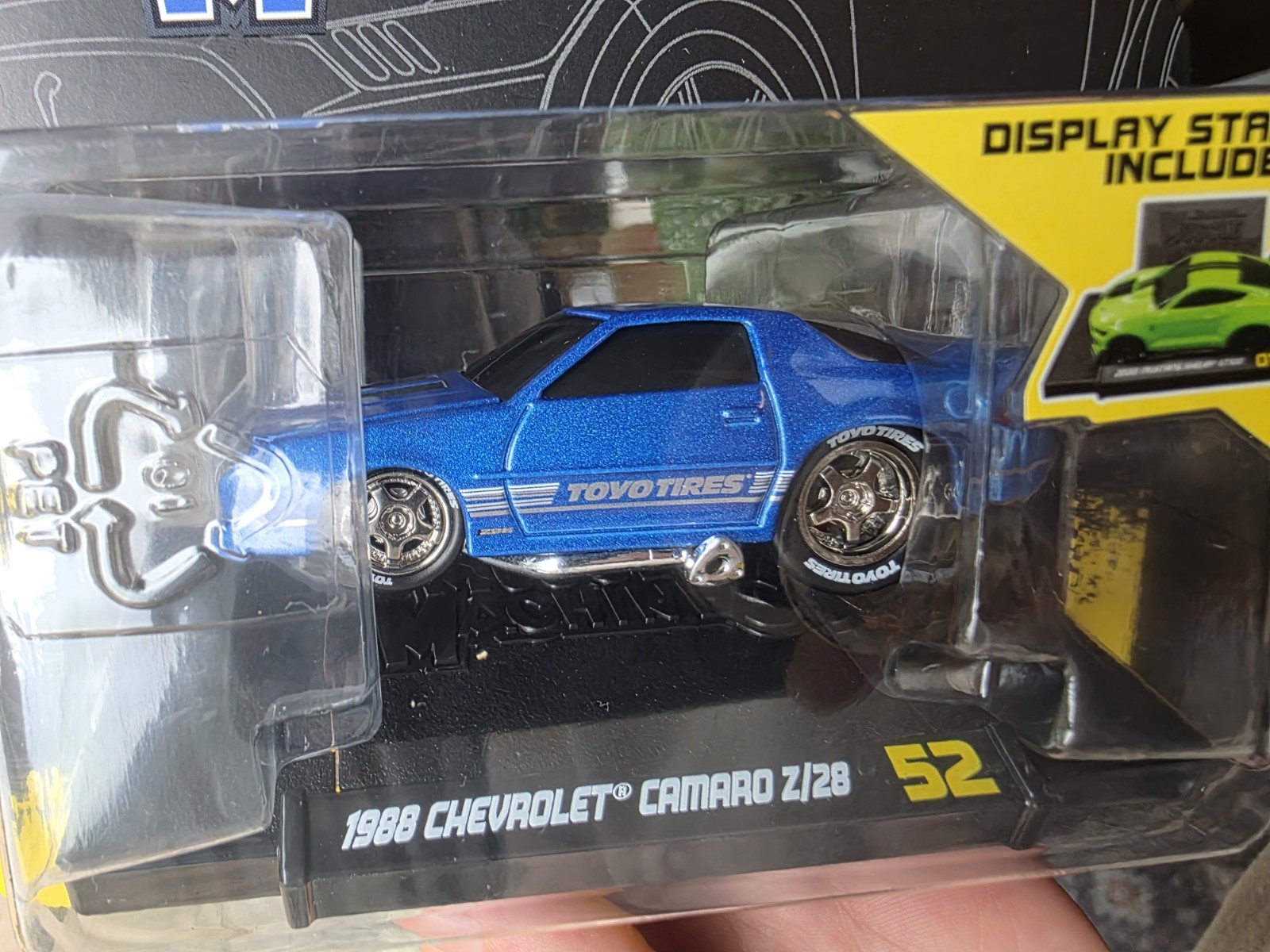 Maisto Muscle Machines Series 9 DieCast Model 52 1988 Chevrolet Camaro Z/28 Blue