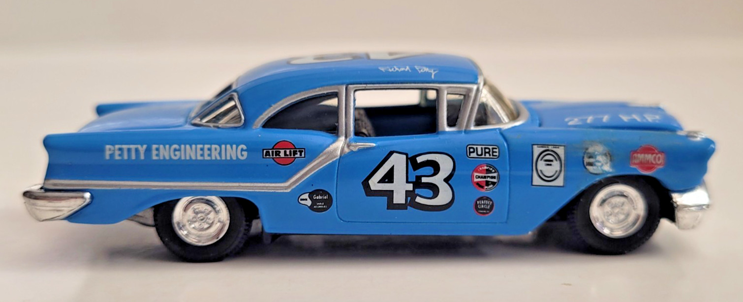 Hot Wheels 1999 Collectibles 1957 Oldsmobile Stock Car Richard Petty Lt. Blue
