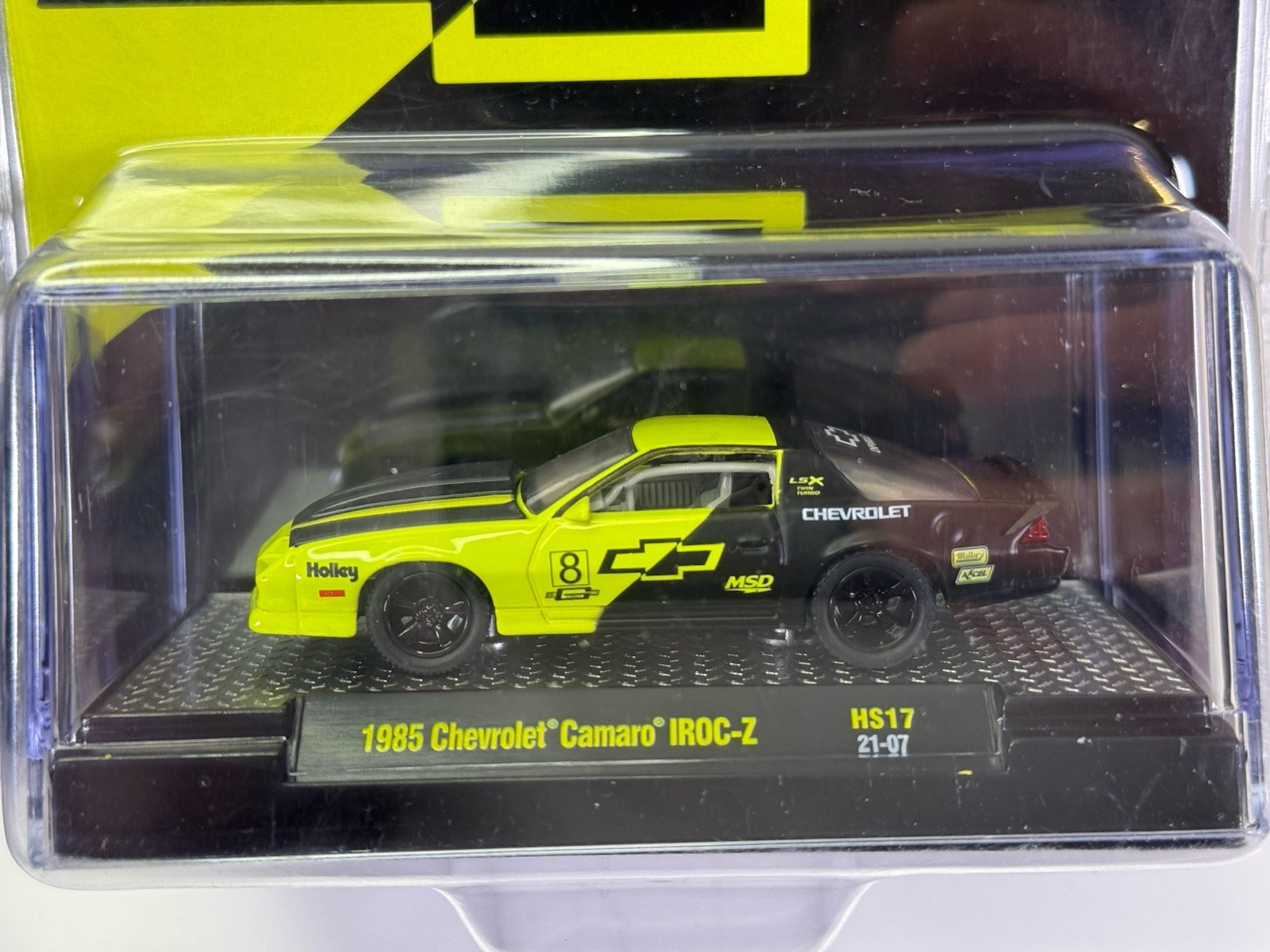 M2 Machines 1985 Chevrolet Camaro IROC-Z HS17 – Limited 526pcs Chase & Normal
