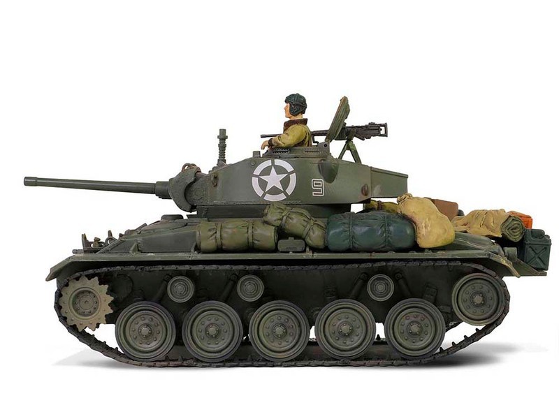 M24 CHAFFEE TANK “8TH AD 36TH TB-US ARMY” 1/32 BY FORCES OF VALOR 801002 A