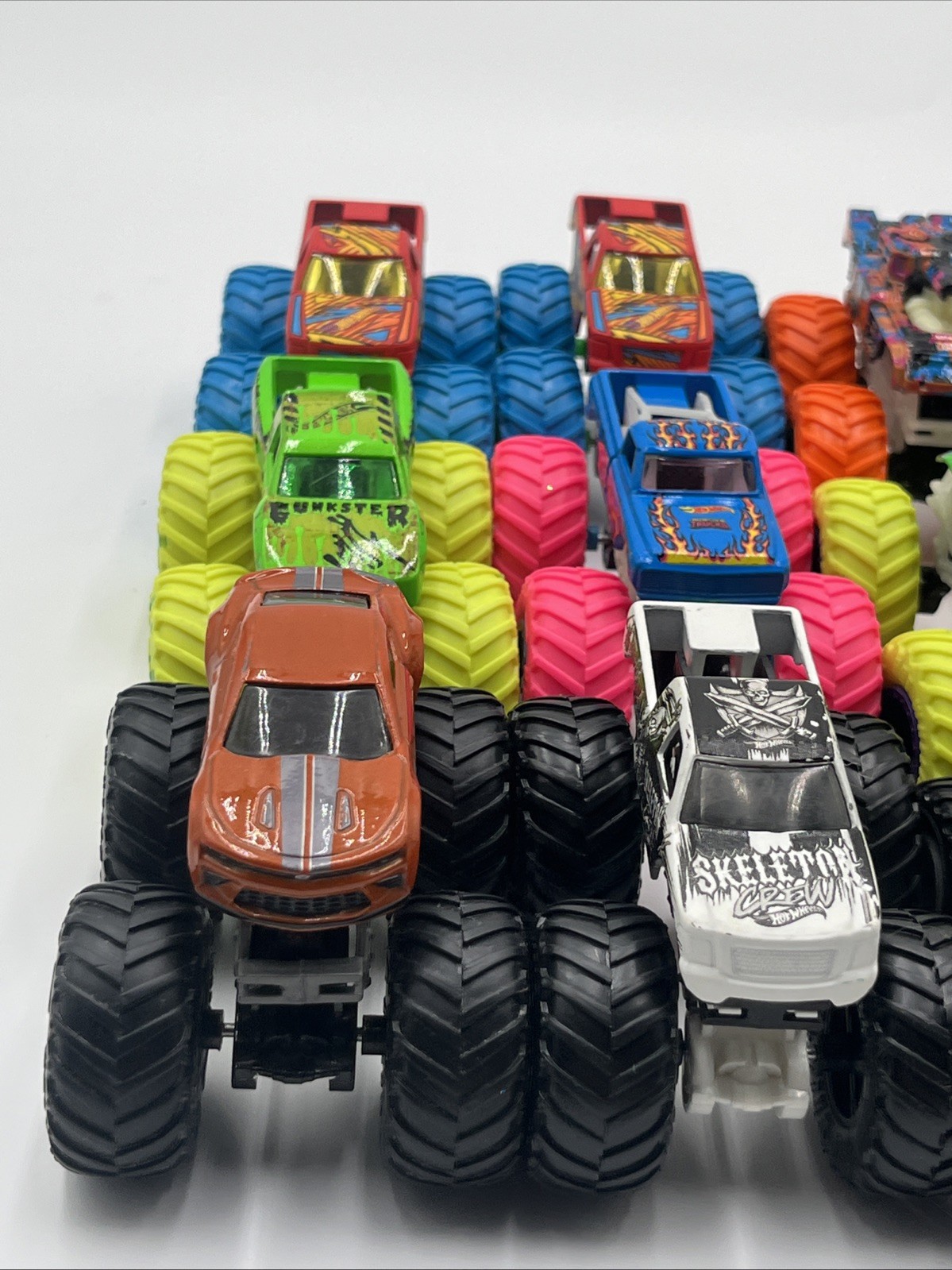 Monster Truck 12-Piece Lot Spinmaster Monster Jam & Hot Wheels Monster Trucks