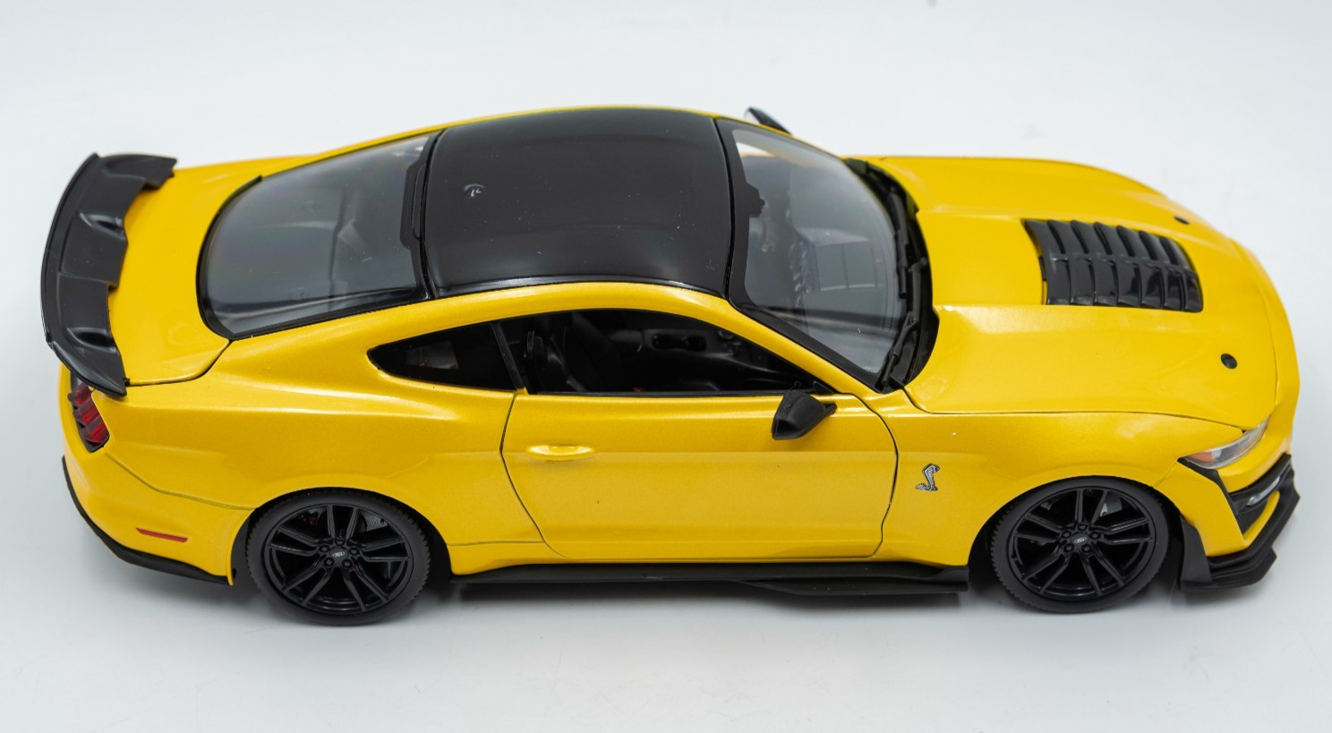 Maisto 1:18 Scale Special Edition – 2020 Mustang Shelby GT 500 Metallic Yellow