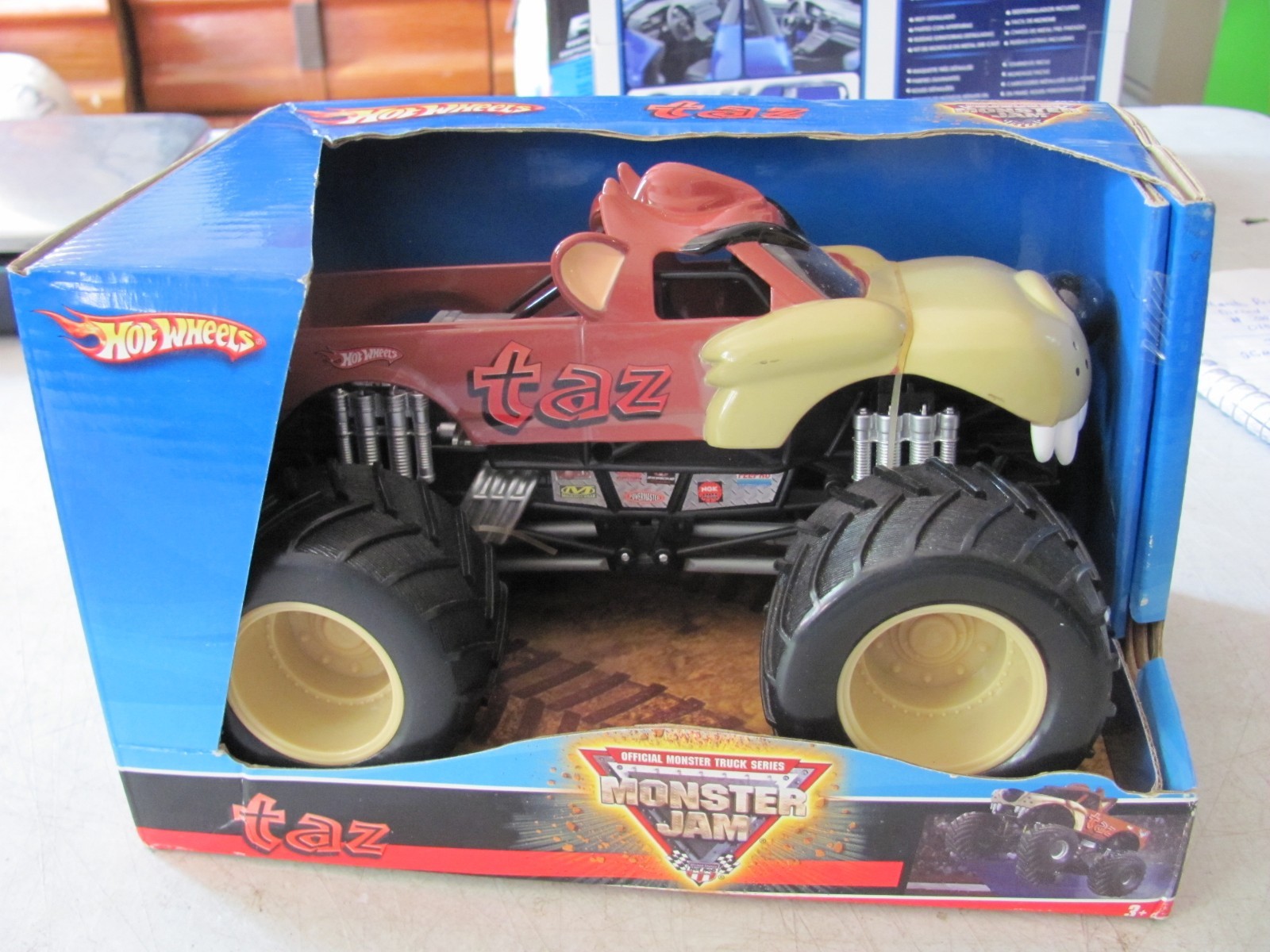 Hot Wheels Mattel Taz Montster Jam. 2008