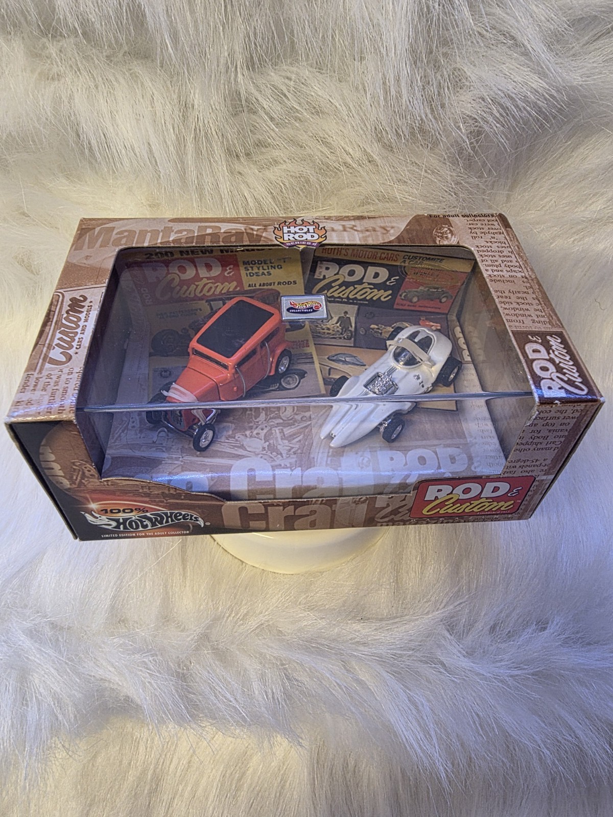 Hot Wheels 2000 Limited Edition-Hot Rod Series 6 Rod & Custom-32 Ford& Manta Ray