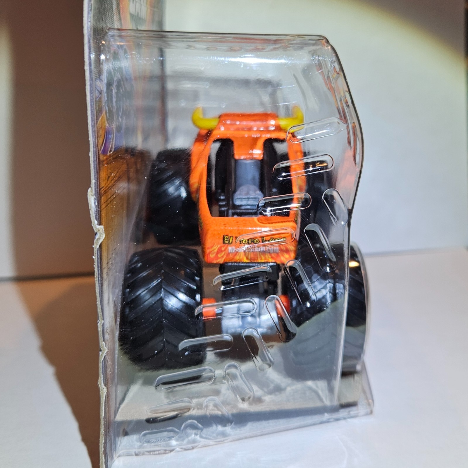 SpinMaster Monster Jam Series 40 Crazy Creatures EL TORO LOCO Truck 2025