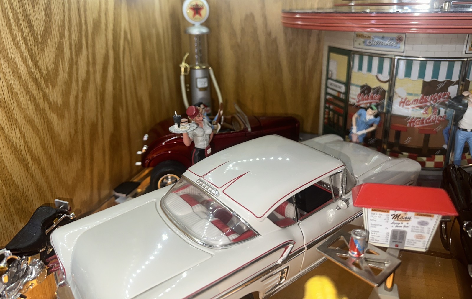 ERTL 1/18 1958 Chevrolet Bel-Air Custom Coupe, White,From American Graffiti Mov