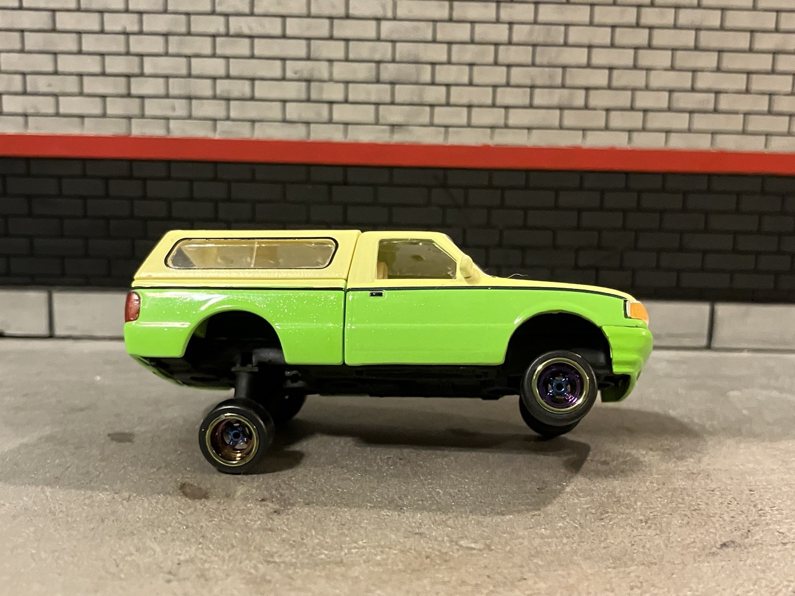 1995 Ford Ranger Lowrider 1/64 Scale Custom M2 Machines Diecast Car 3 Wheel Pose